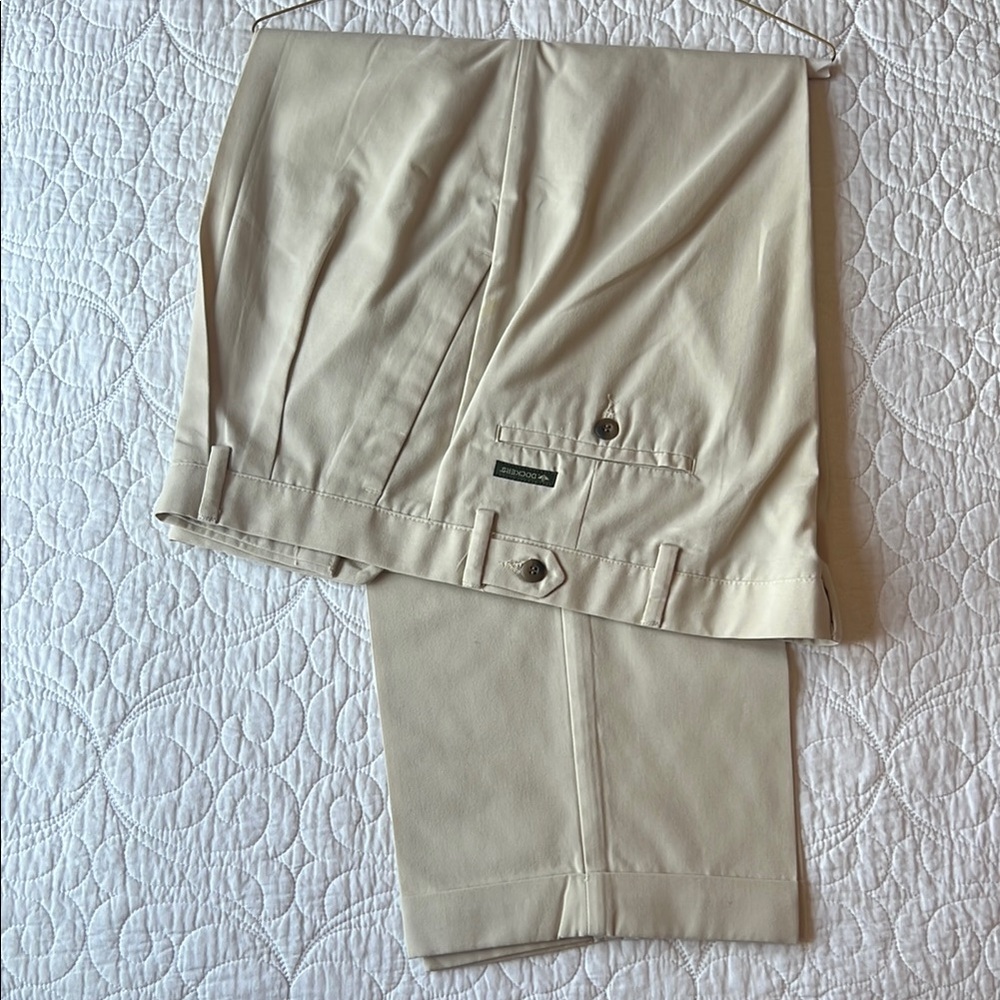 Dockers Cream Chinos Lightweight Cotton